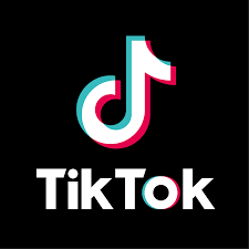 Luchando contra TikTok y la emancipación sexual con Kim Petras: El Pop Provocativo de Slut Pop Miami